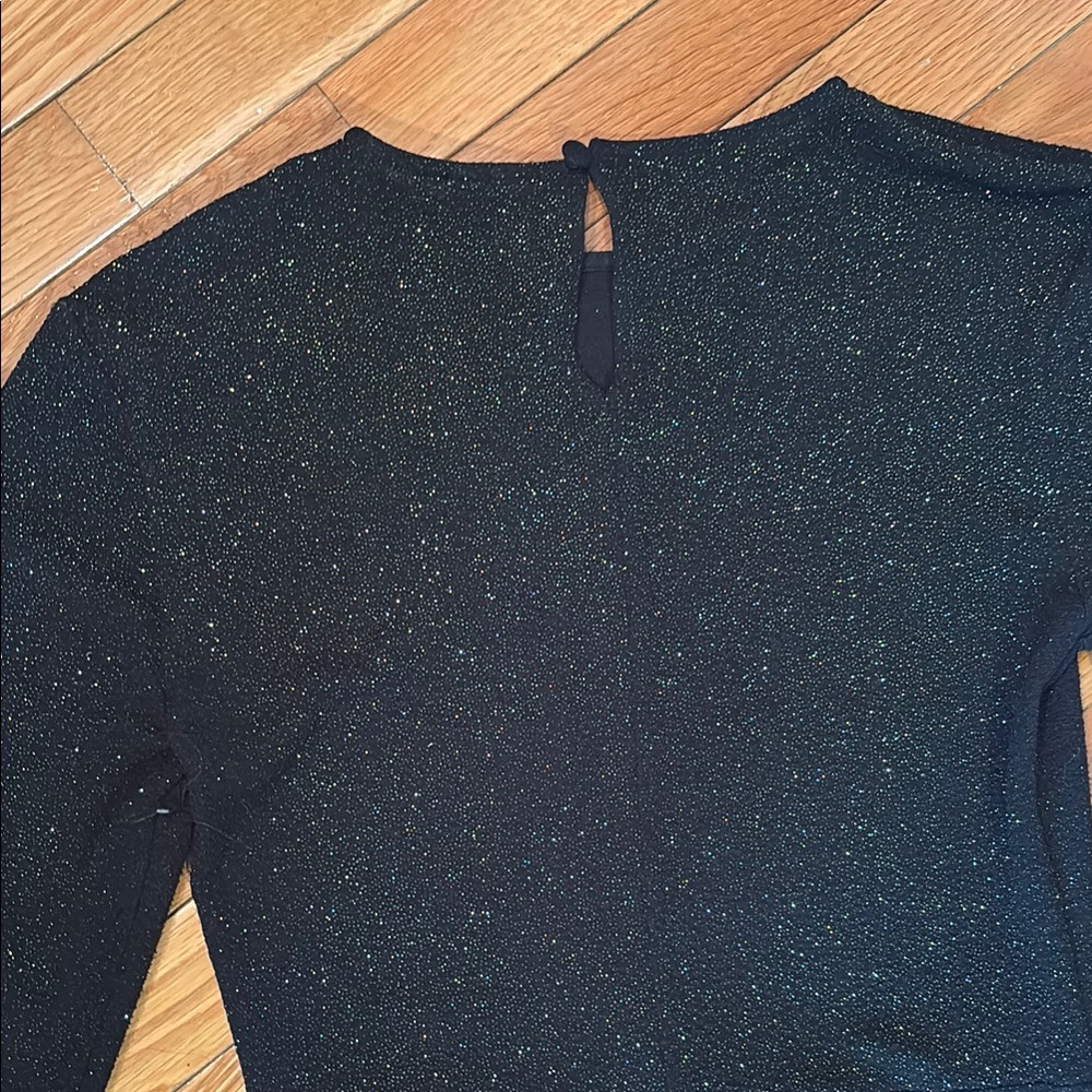 Elegant Black Long Sleeve Glitter Dress - Picture 9 of 10